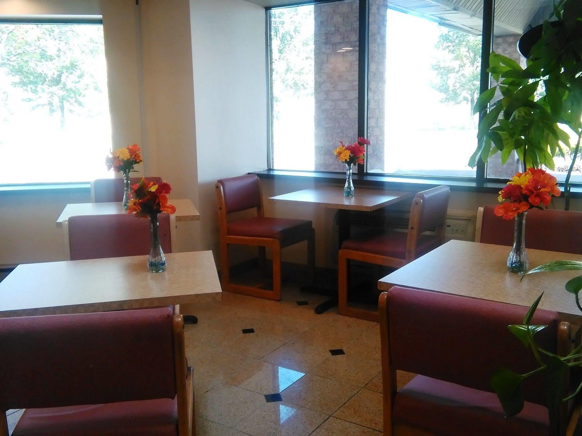 Americas Best Value Inn Horseheads Exterior photo